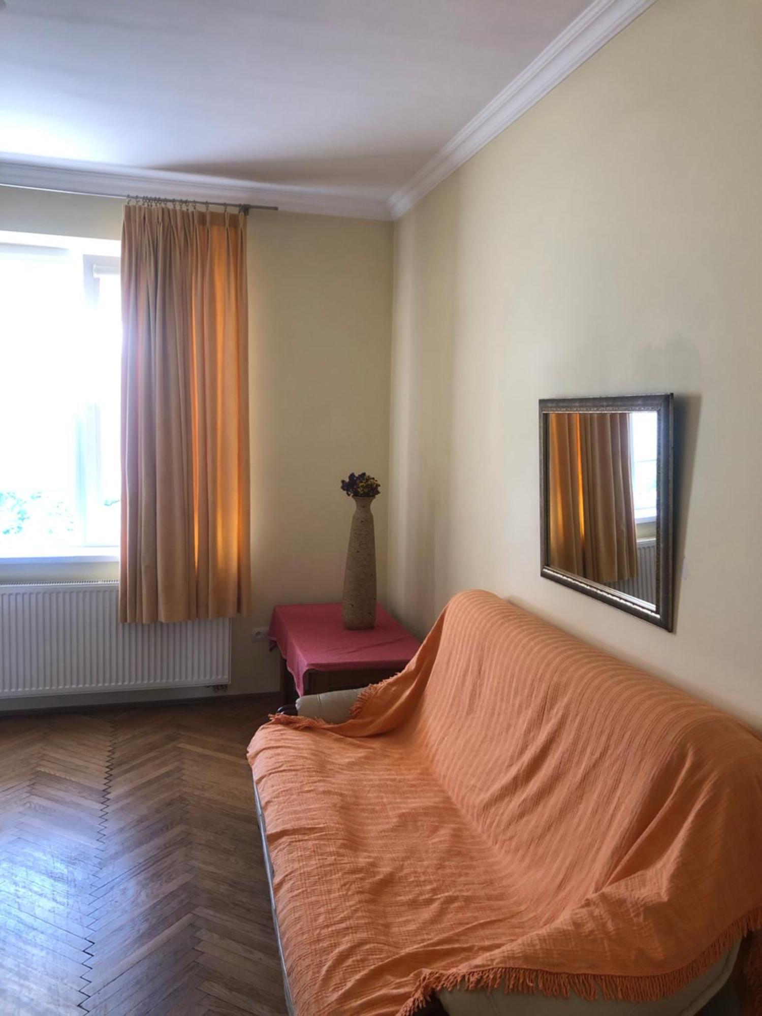 Galllery Apartment *